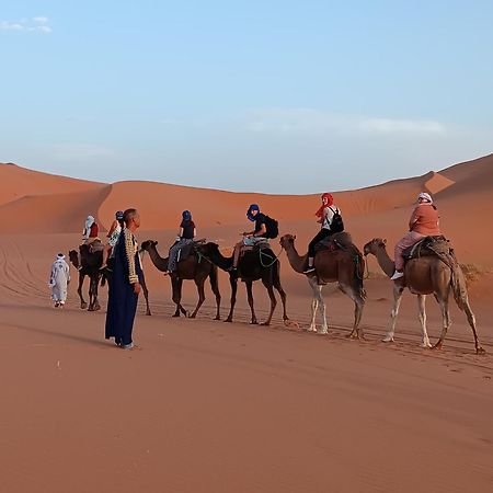 Riad Kasbah Le Touareg Merzouga Bagian luar foto