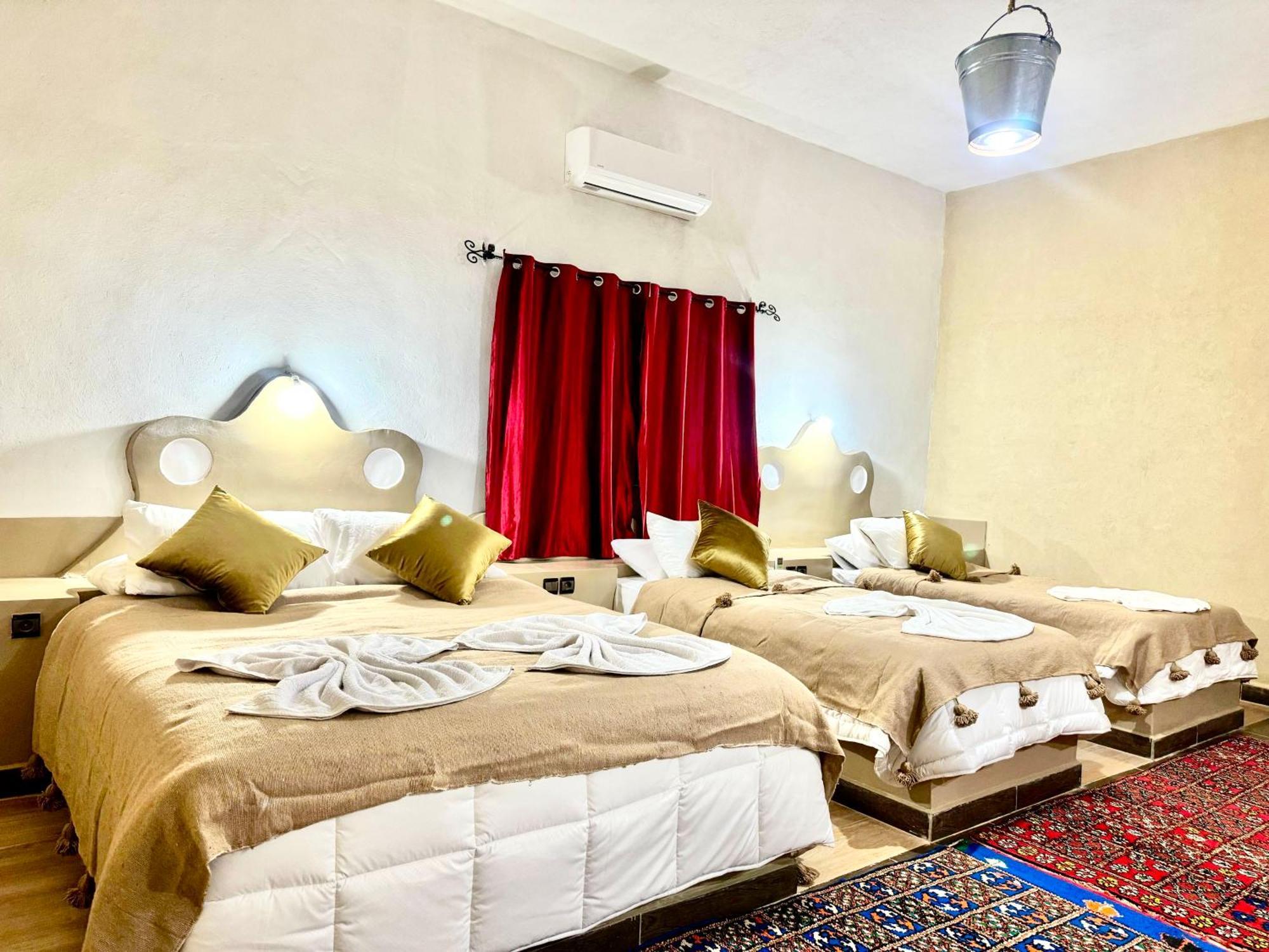 Riad Kasbah Le Touareg Merzouga Bagian luar foto